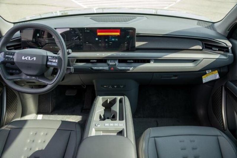 New 2026 Kia EV9 WindImage 17