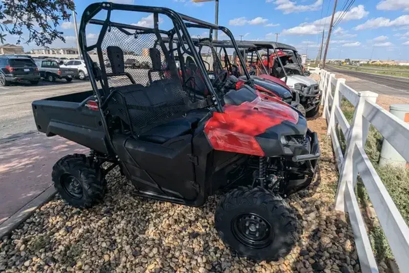 2025 HONDA PIONEER 700 BASE 