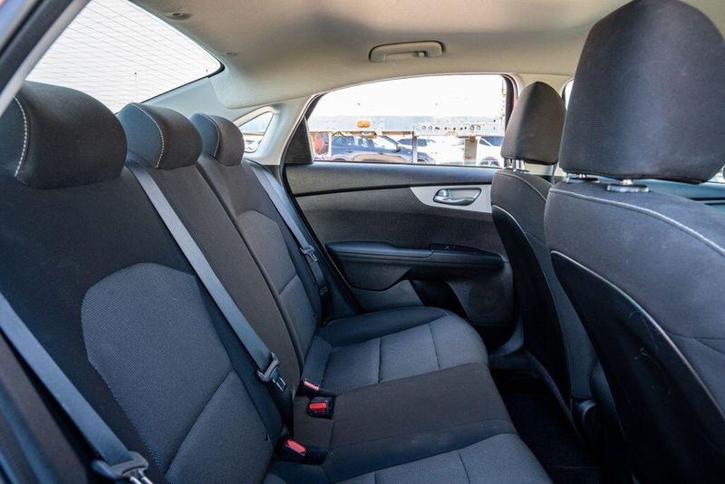 Used 2023 Kia Forte LXSImage 15