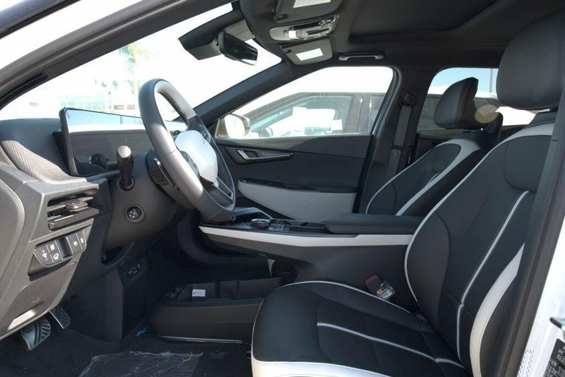 New 2026 Kia EV6 GT-LineImage 11