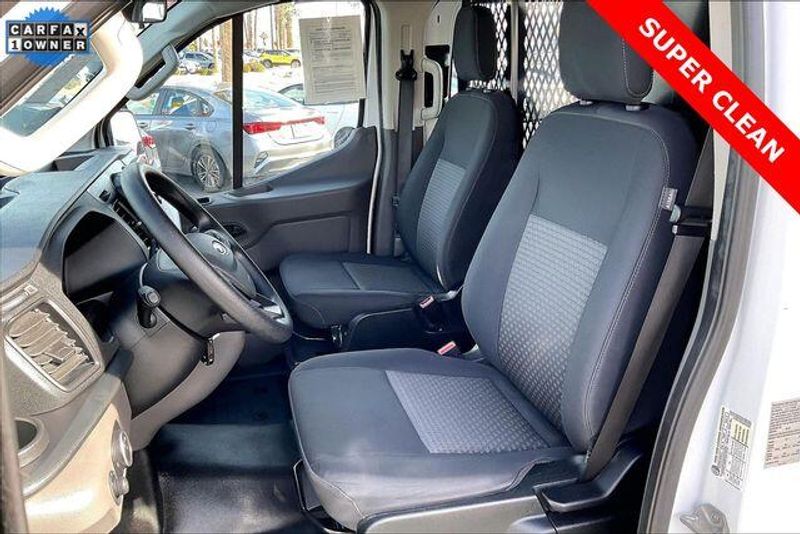 Used 2024 Ford Transit-250 Cargo Van BaseImage 22