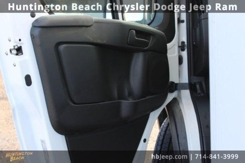 2023 RAM ProMaster 3500 Low RoofImage 14