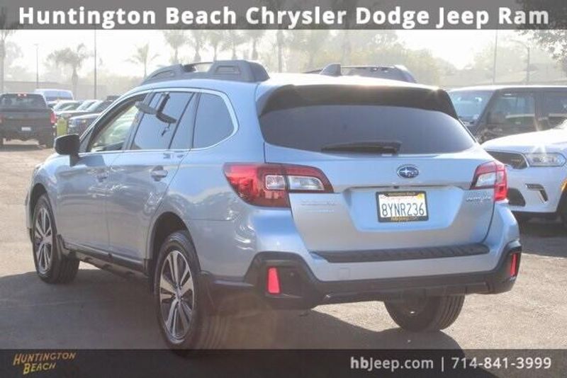 2018 Subaru Outback 2.5iImage 3