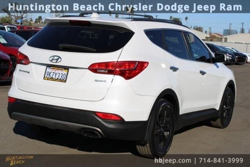 2016 Hyundai Santa Fe Sport 2.4 BaseImage 5