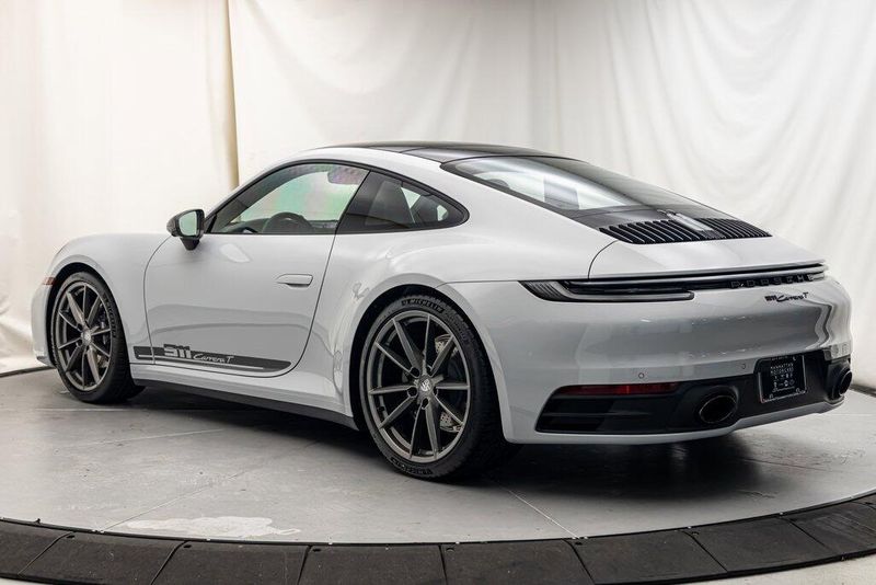 2024 Porsche 911 Image 3