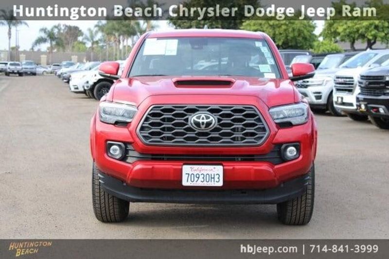 2022 Toyota Tacoma TRD SportImage 2