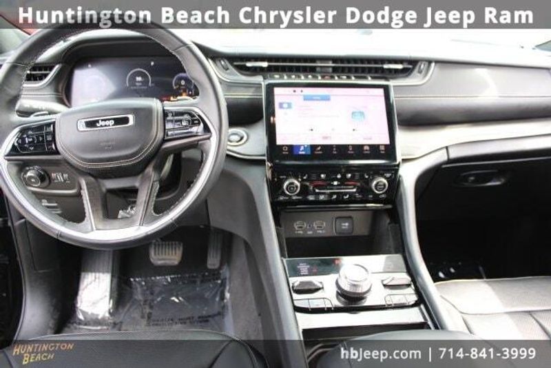 2021 Jeep Grand Cherokee L OverlandImage 14