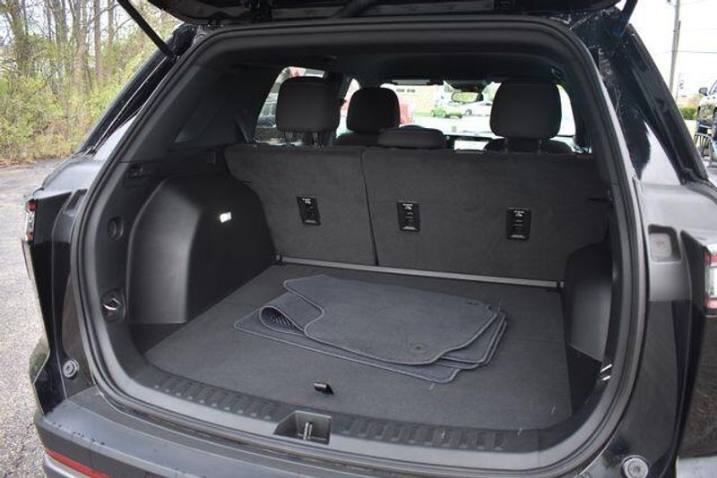 Used 2026 Chevrolet Equinox LTImage 17
