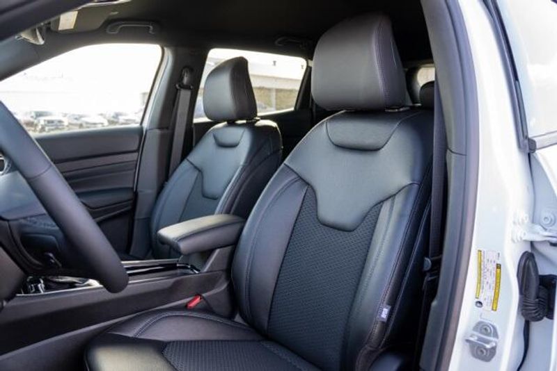 New 2026 Jeep Compass Image 11