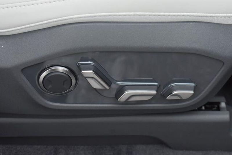 New 2026 Kia EV9 GT-LineImage 13