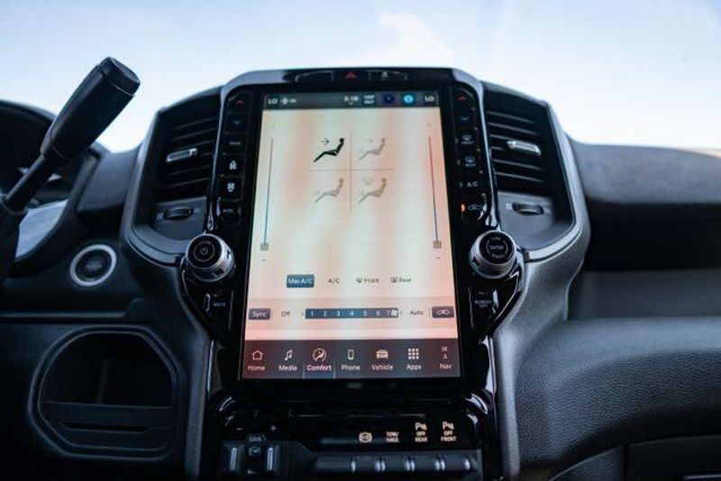 New 2025 RAM 2500 TradesmanImage 19