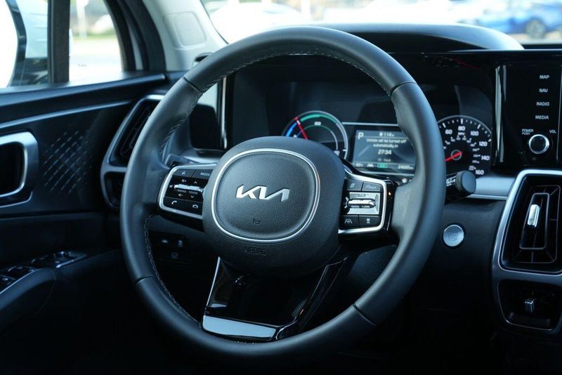 Used 2023 Kia Sorento Hybrid EXImage 22