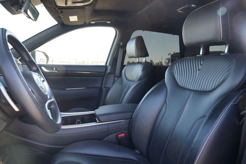 Used 2023 Hyundai Palisade CalligraphyImage 12