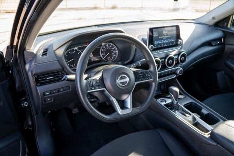 Used 2024 Nissan Sentra SVImage 10