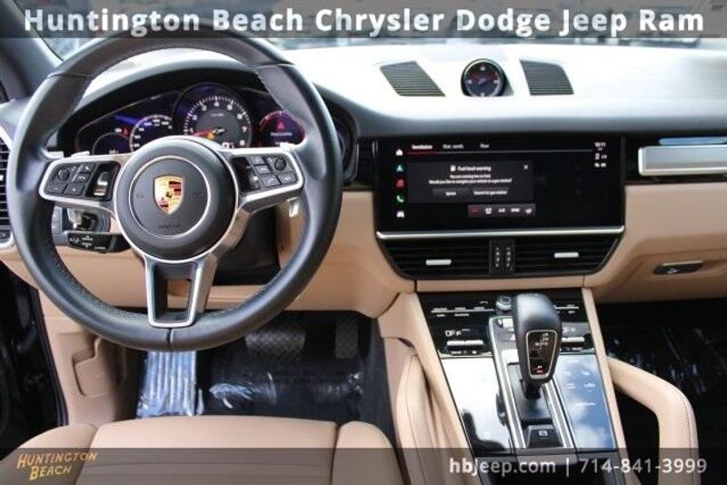 2022 Porsche Cayenne Platinum EditionImage 15