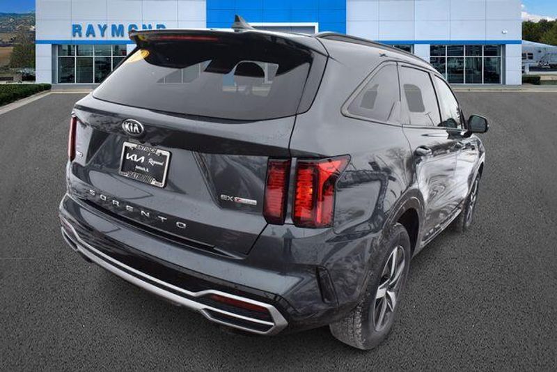 Used 2021 Kia Sorento EXImage 3