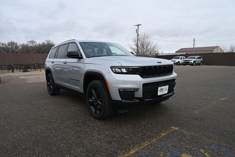 2025 Jeep Grand Cherokee L LimitedImage 2