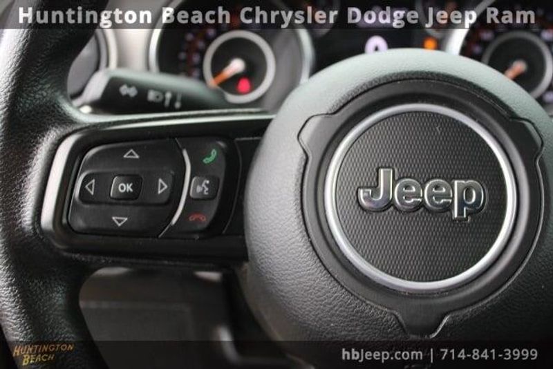 2021 Jeep Wrangler Unlimited WillysImage 18