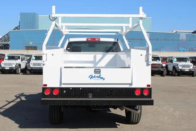 2024 RAM 2500 Tradesman Regular Cab Harbor BodyImage 4