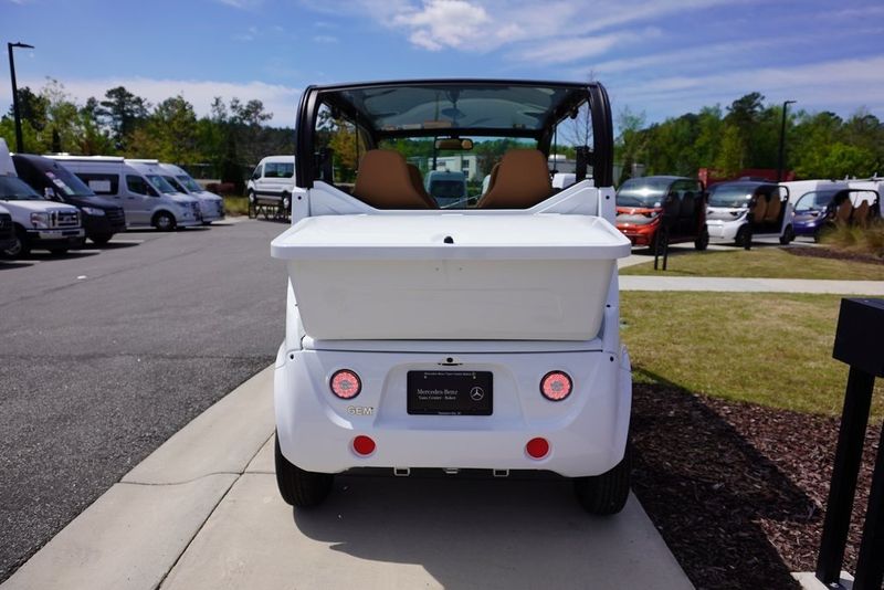 2022 GEM E4  in a White exterior color and BEECHWOODinterior. GEM of Charleston 843-278-2131 gemofcharleston.com 