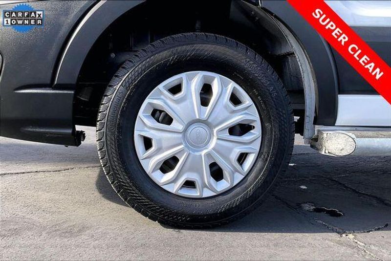 Used 2024 Ford Transit-250 Cargo Van BaseImage 7