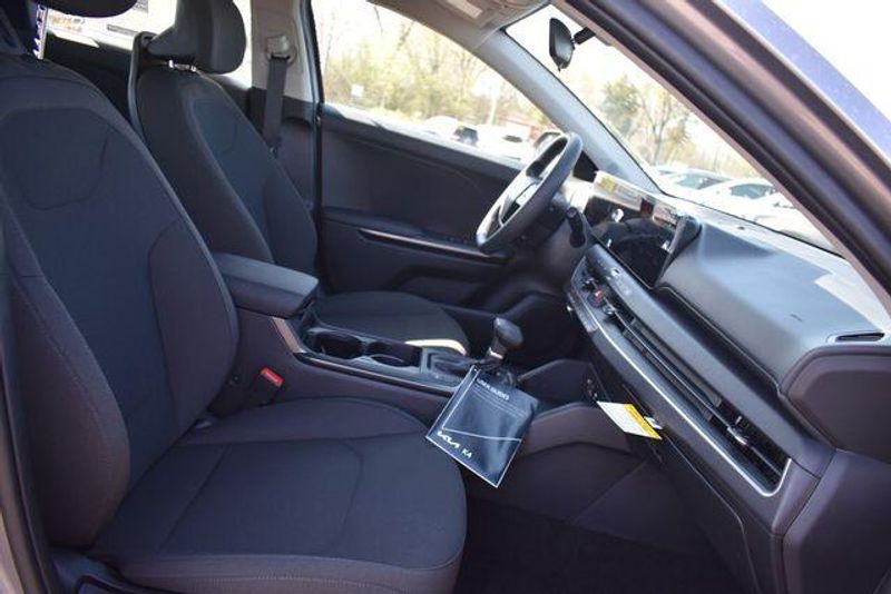 New 2026 Kia K4 LXSImage 13