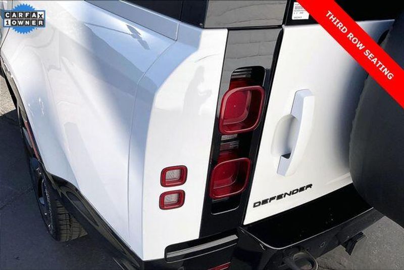 Used 2024 Land Rover Defender X-Dynamic SEImage 28