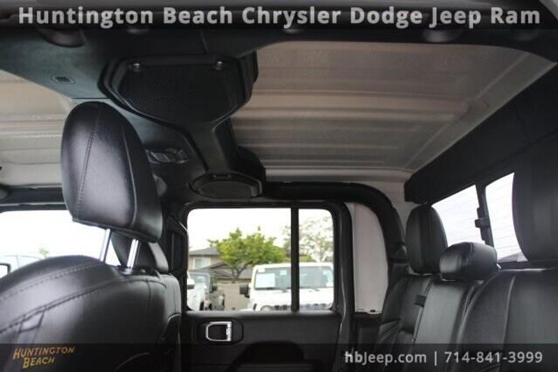 2021 Jeep Gladiator OverlandImage 44