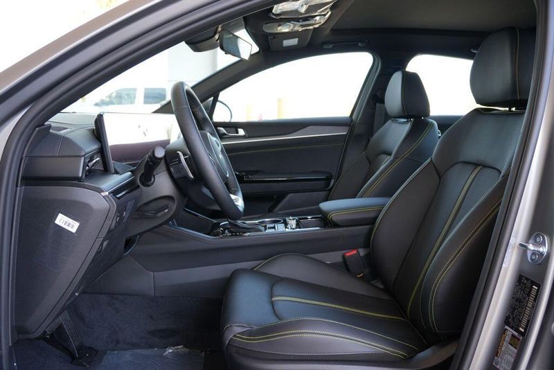 New 2026 Kia K5 GTImage 11