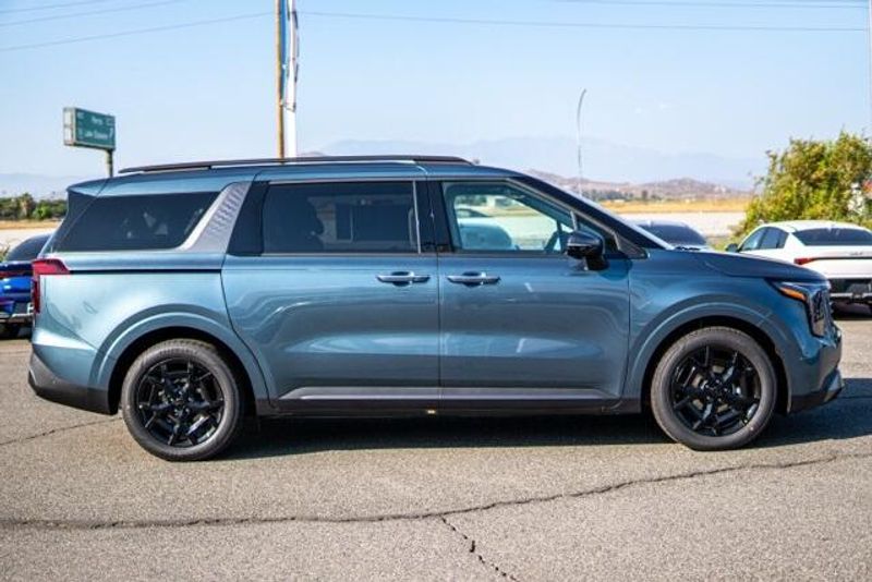 2026 Kia Carnival SX PrestigeImage 8