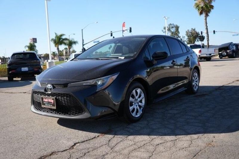 Used 2022 Toyota Corolla LEImage 3