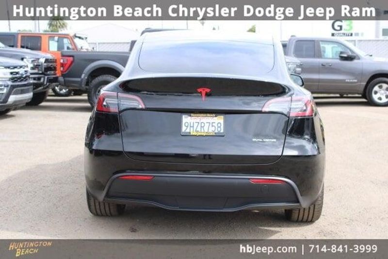 2023 Tesla Model Y Long RangeImage 4