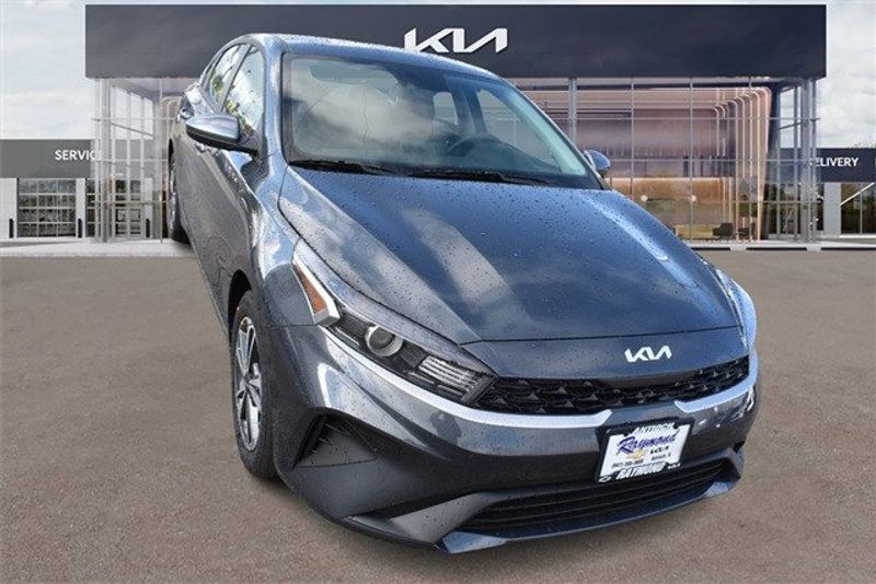 2024 Kia Forte LXSImage 10