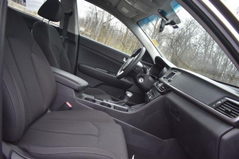 Used 2016 Kia Optima LXImage 12