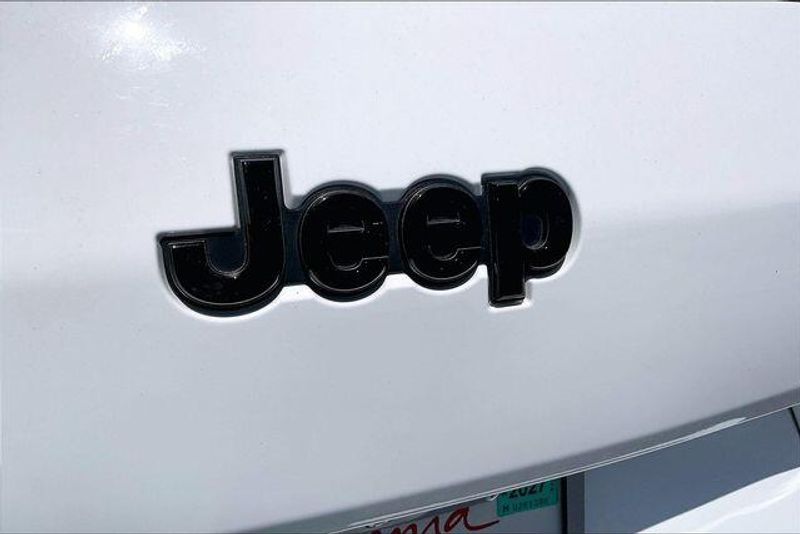 Used 2021 Jeep Grand Cherokee L AltitudeImage 31