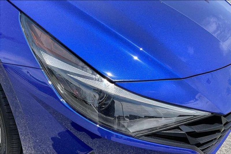 Used 2023 Hyundai Elantra SELImage 27