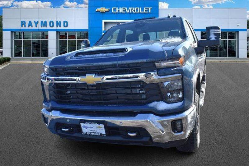 New 2026 Chevrolet Silverado 2500HD LTImage 8