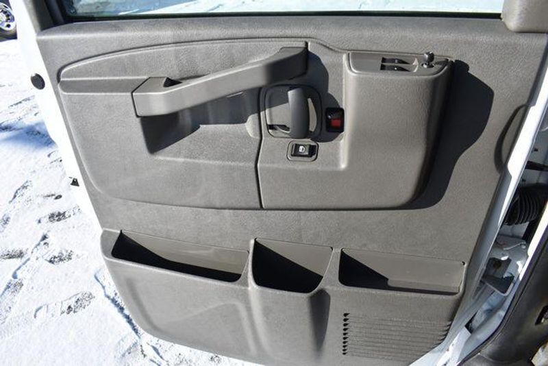 New 2025 Chevrolet Express 2500 Work VanImage 29