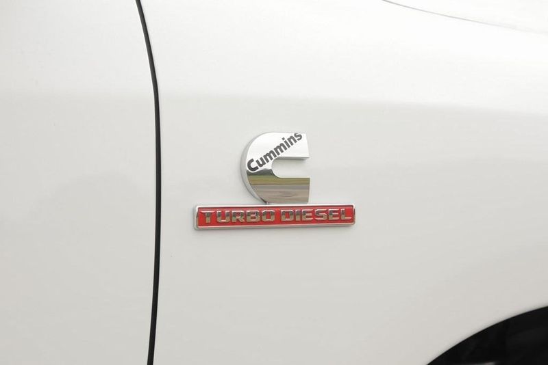 2025 RAM 3500 Laramie Crew Cab 4x4 8