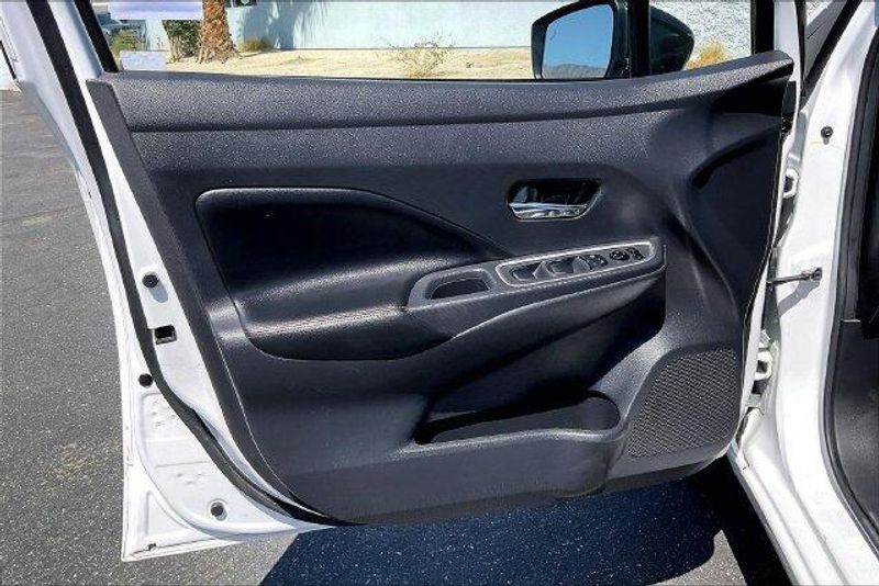 Used 2024 Nissan Versa 1.6 SRImage 22