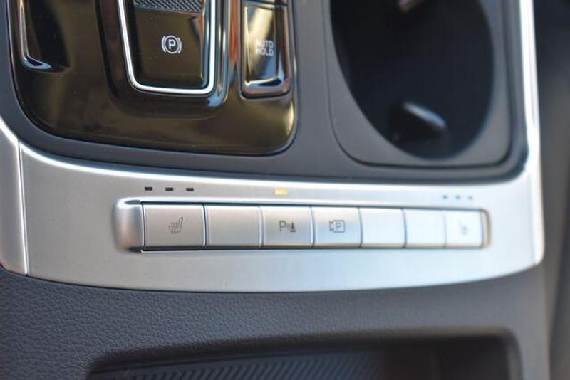 New 2026 Kia Carnival Hybrid EXImage 29
