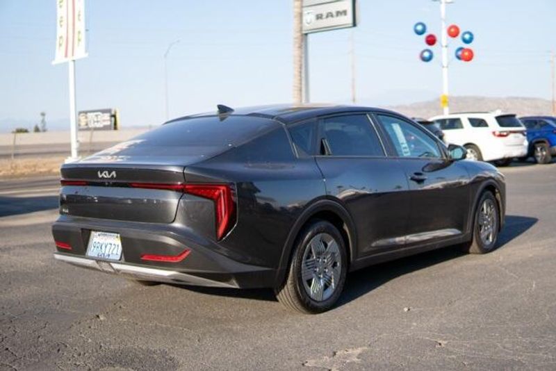 2025 Kia K4 LXImage 7