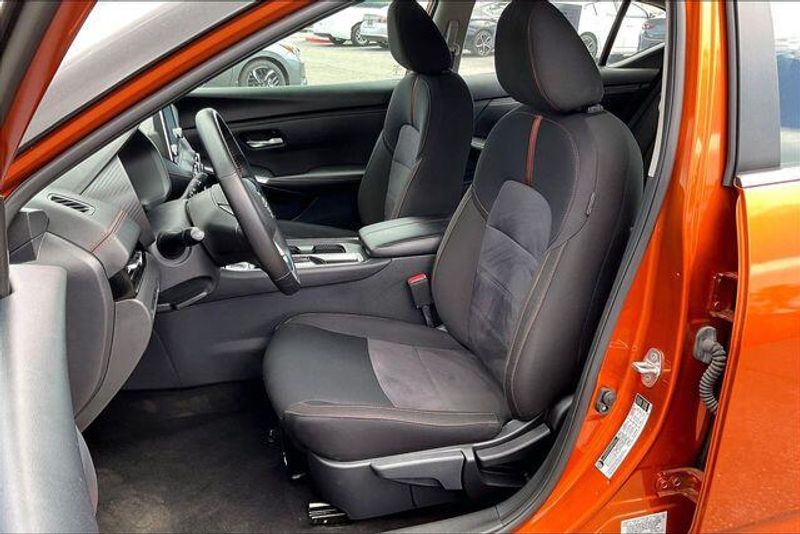 Used 2025 Nissan Sentra SRImage 24