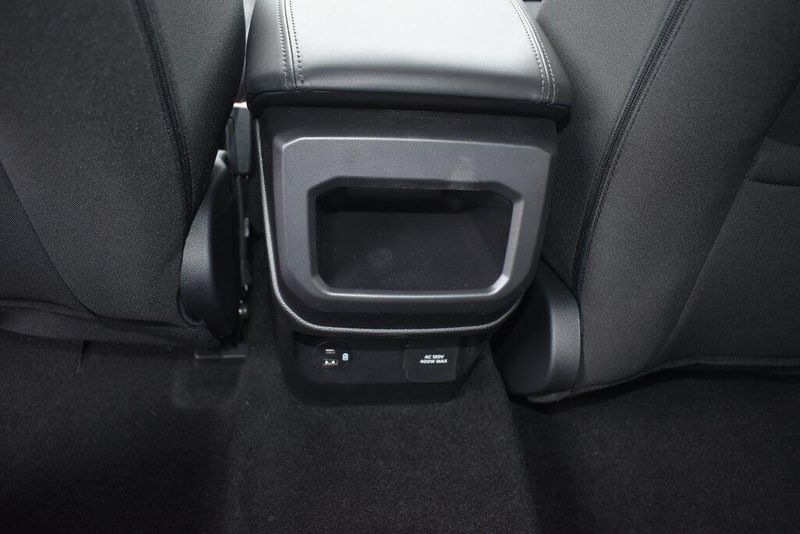 New 2025 Ford Ranger XLTImage 10