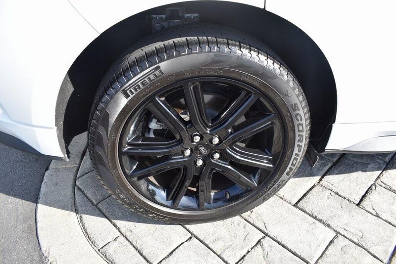 Used 2022 Ford Edge ST LineImage 4