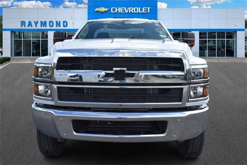 2024 Chevrolet Silverado 6500HD 1WTImage 8