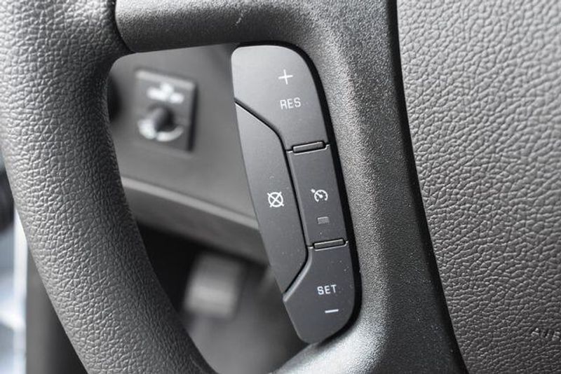 New 2025 Chevrolet Express 2500 Work VanImage 23