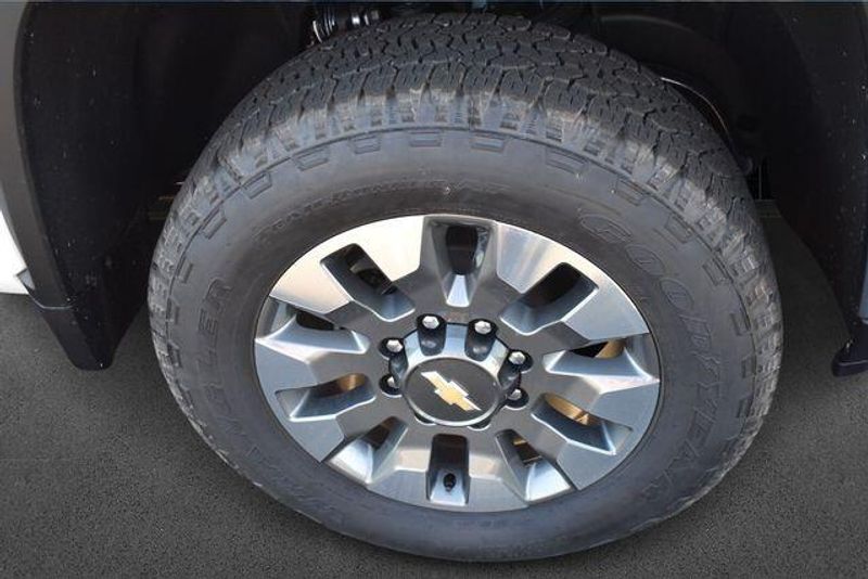 New 2025 Chevrolet Silverado 2500HD LTImage 12