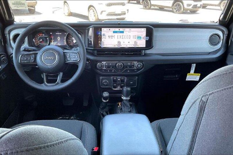 New 2026 Jeep Wrangler 4-door California EditionImage 4