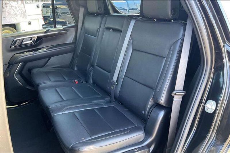 Used 2025 Chevrolet Tahoe LTImage 25